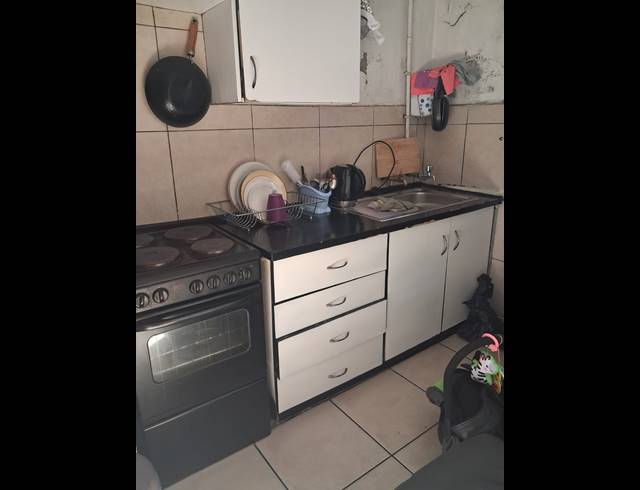 5 BEDROOM HOUSE FOR SALE IN VEREENIGING CENTRAL